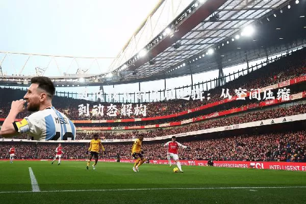 进攻战术的底层逻辑:从空间压缩到动态解构